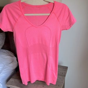 lululemon hot pink Vneck 6